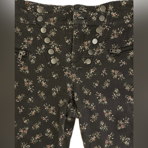 AFRM Ditzy floral flare jeans - Picture 3 of 8